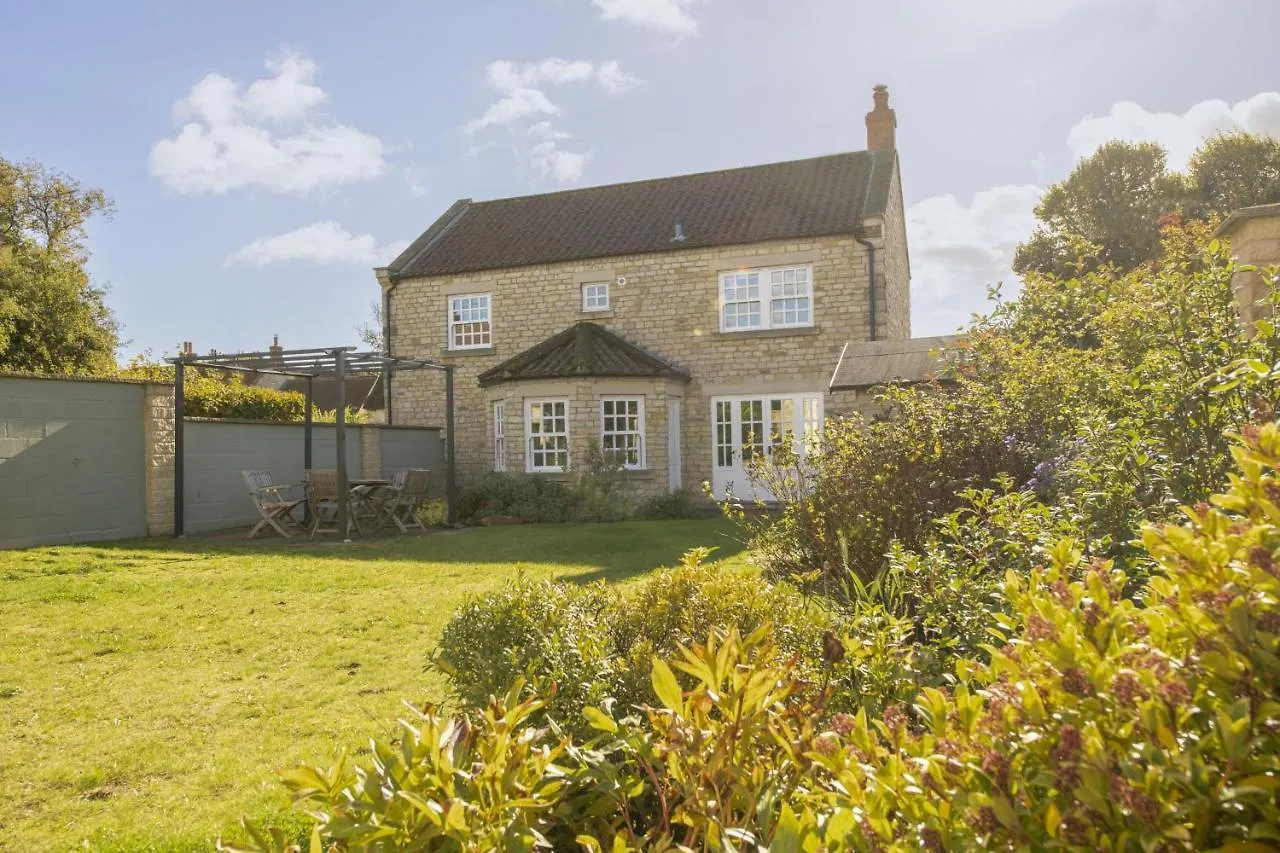 Willa Saxon House Harome Dom wakacyjny