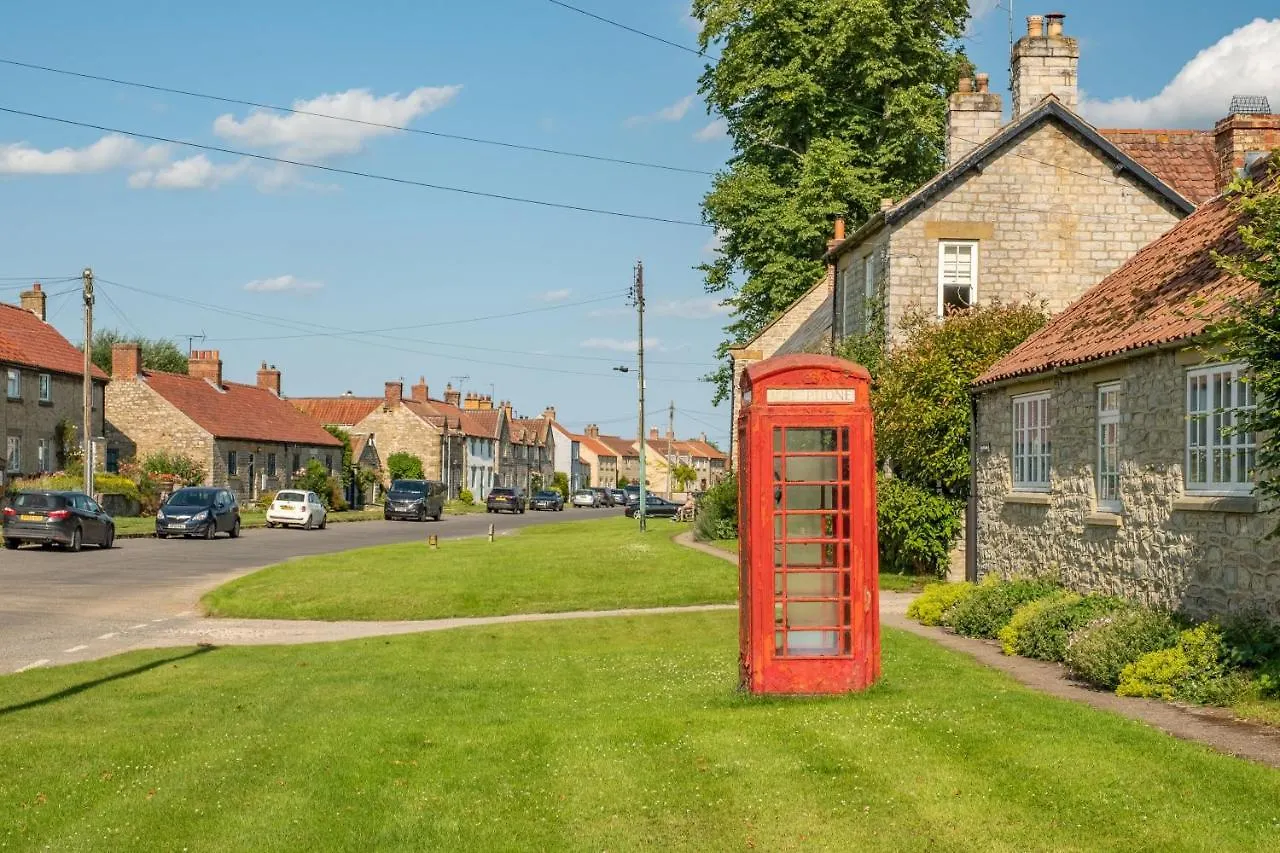 Willa Saxon House Harome Dom wakacyjny